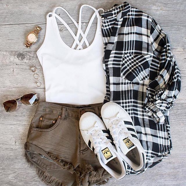 LIKE 2 HAVE IT - shoppriceless - Weekend uniform. ⚡️🖤 Search: 'Tina ...